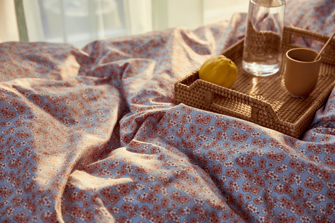 Pleasantly Sengetøj 220x220 cm lys blå/rosa SE Pleasantly Sengetøj 220x220 cm lys blå/rosa SE