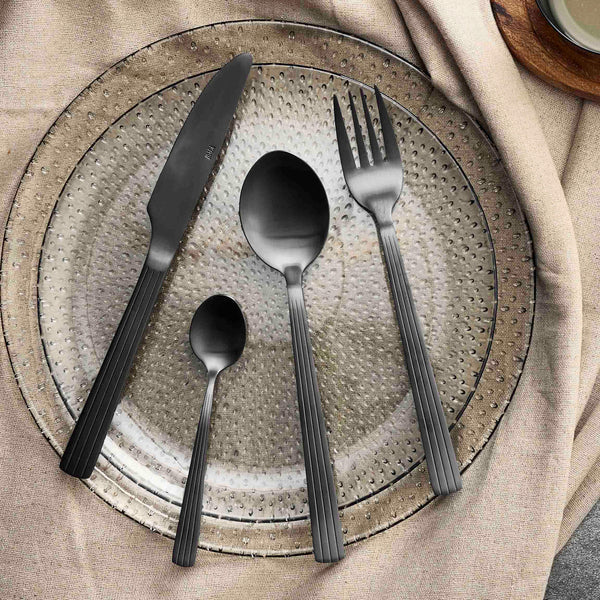 RAW - 60 dele sæt mat sort 12 x kniv - ske - gaffel - kaffeske - kagegaffel