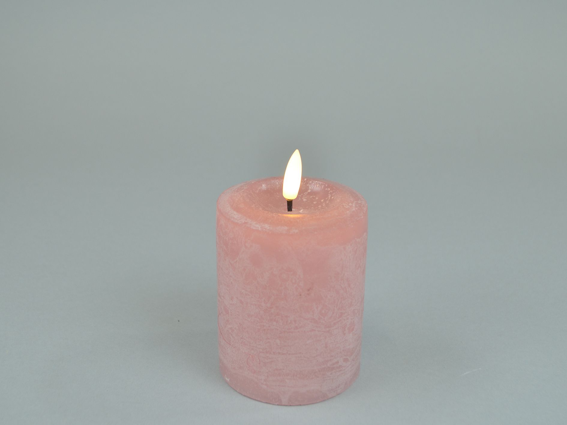 LED-bloklys D7,6xH10cm, pink LED-bloklys D7,6xH10cm, pink