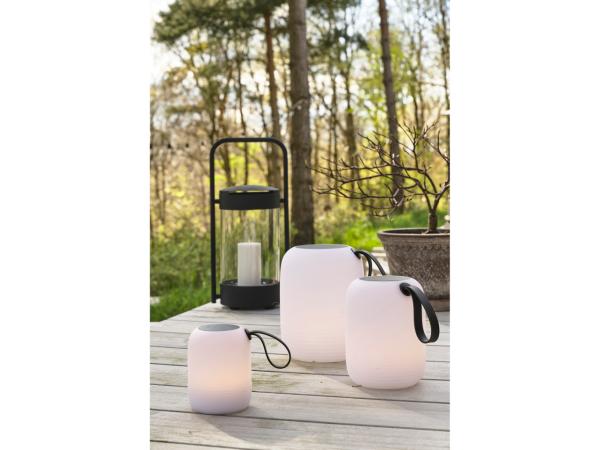 Villa Collection Hav LED Lampe m. solar Dia 17,5 x 23 cm Hvid/Sort Villa Collection Hav LED Lampe m. solar Dia 17,5 x 23 cm Hvid/Sort