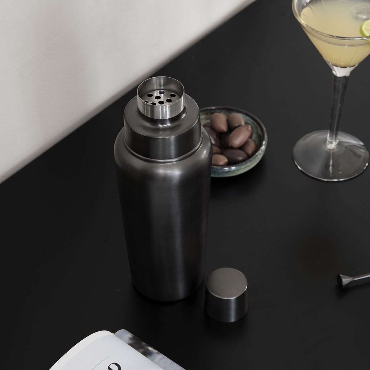Shaker, Grunge, Gunmetal* Shaker, Grunge, Gunmetal*