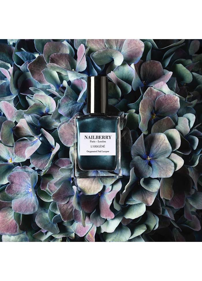 NAILBERRY Galactic, Neglelak