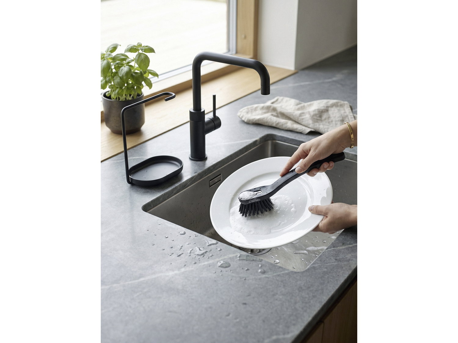 Opvaskebørste m. stativ Singles 12 x 8 x 16,5 cm Black SS304