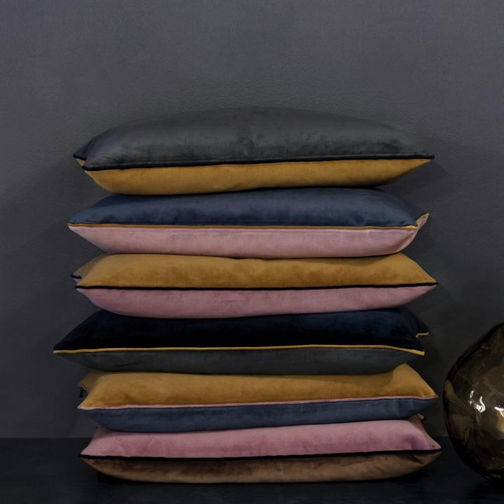 Mette Ditmer BLOCK Pudebetræk, dark blue/dark grey, 40 x 60 cm* Mette Ditmer BLOCK Pudebetræk, dark blue/dark grey, 40 x 60 cm*