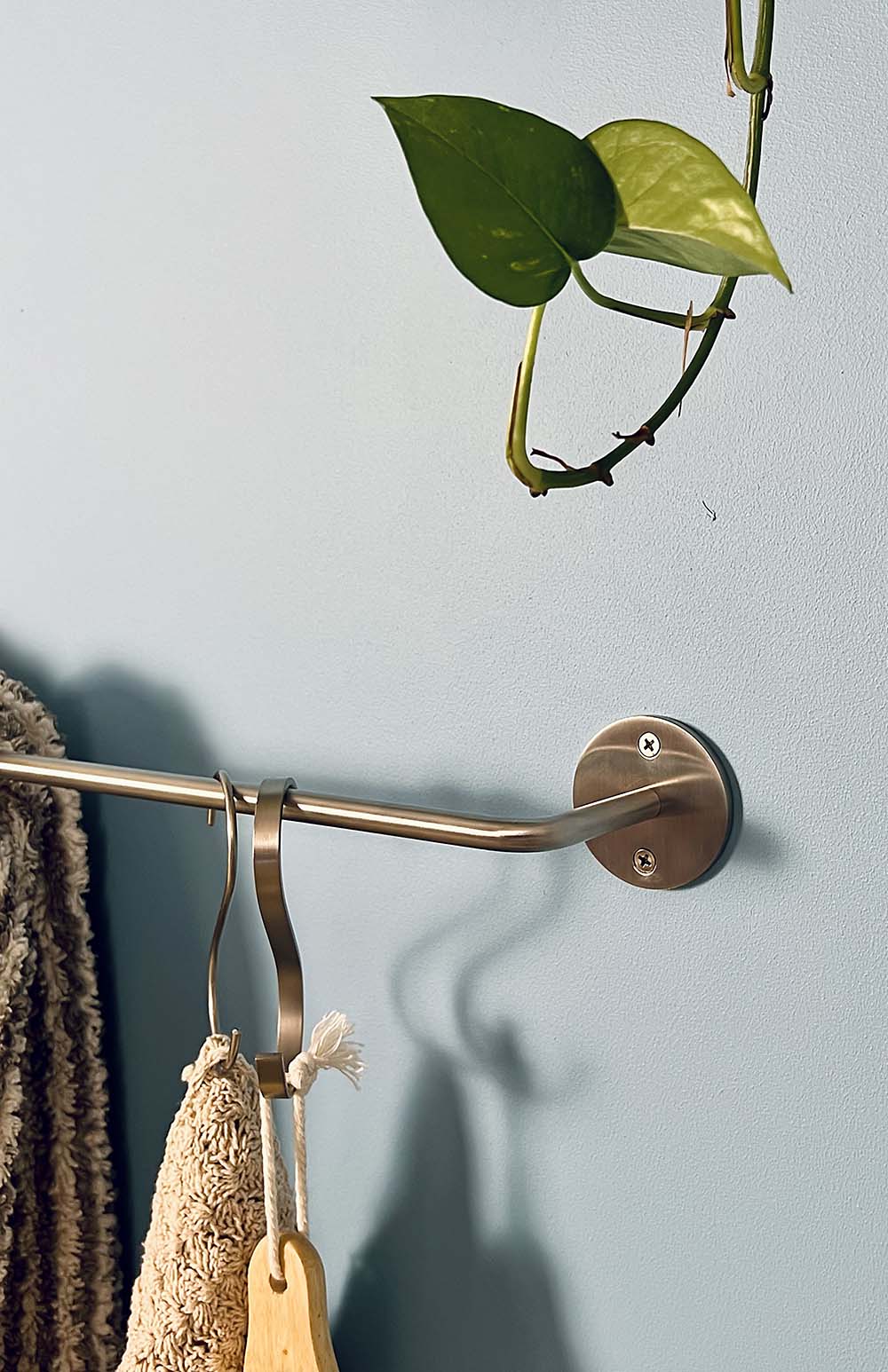 MOUD Home WALL håndklædeholder børstet stål - 60x7 cm