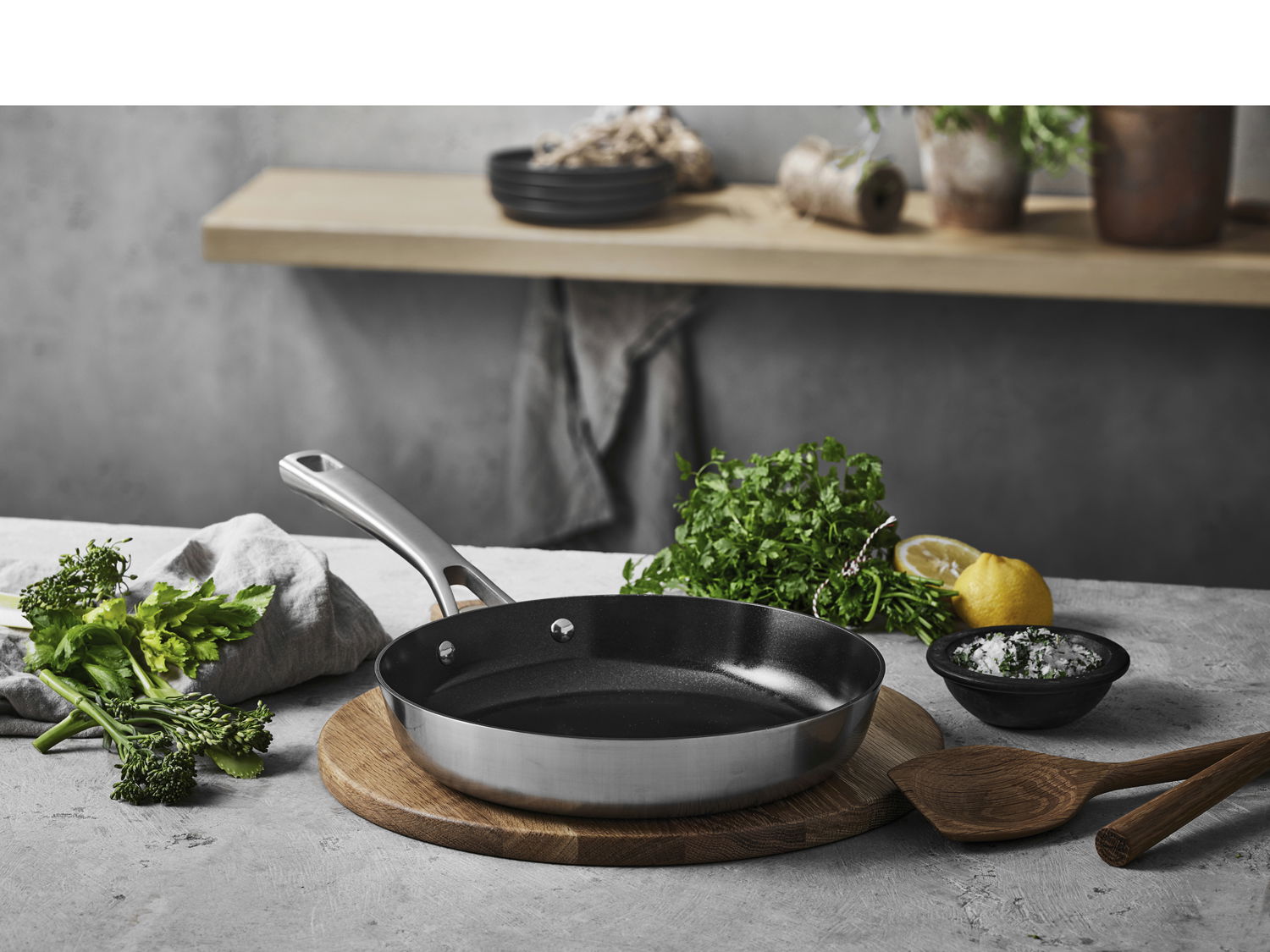 Pillivuyt Gourmet Divette Stegepande keramisk non-stick 28 cm, Silver metallic
