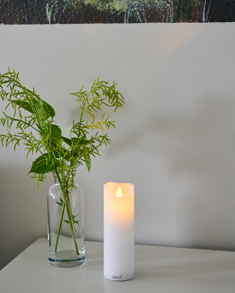 Sara Genopladelig, Ø5xH15cm, Hvid