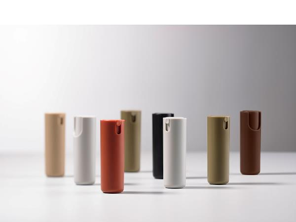 Zone Singles Håndspray til håndsprit Go clean Dia 2,4 x 8,6 cm Terracotta Zone Singles Håndspray til håndsprit Go clean Dia 2,4 x 8,6 cm Terracotta