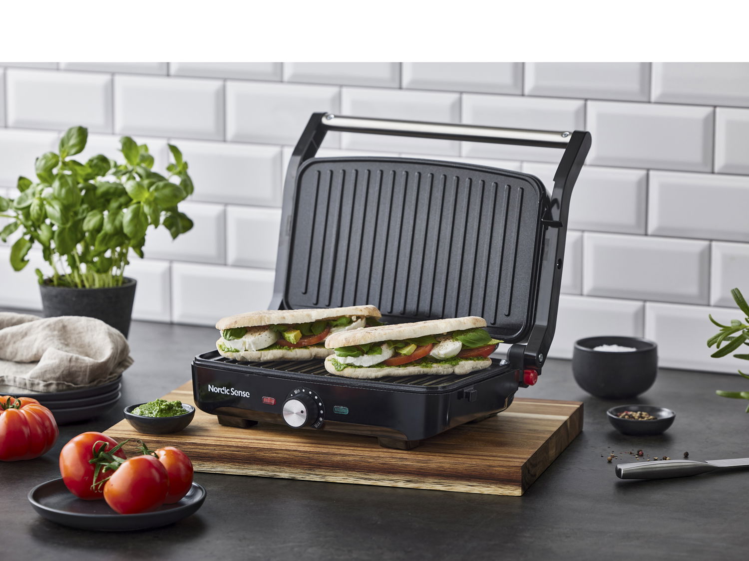 Nordic Sense Paninigrill 31,8 x 25,2 x 13,4 cm 1600 watt Stål/Sort