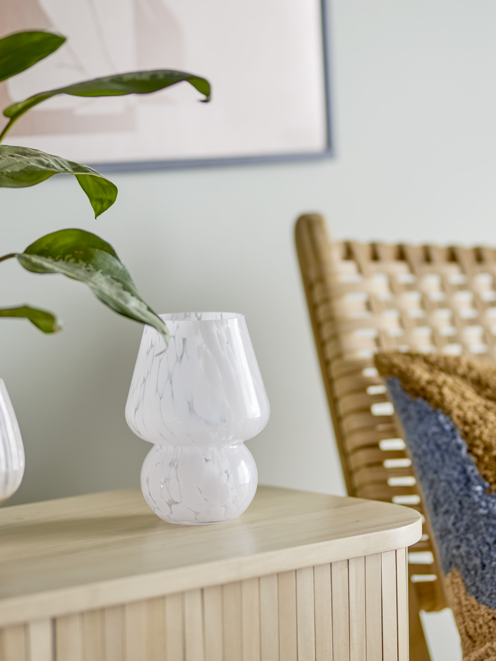 Halim Vase, Hvid, Glas, D13xH18,5 cm