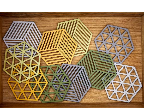 Zone Hexagon Bordskåner 16 x 14 x 0,9 cm Chardonnay*