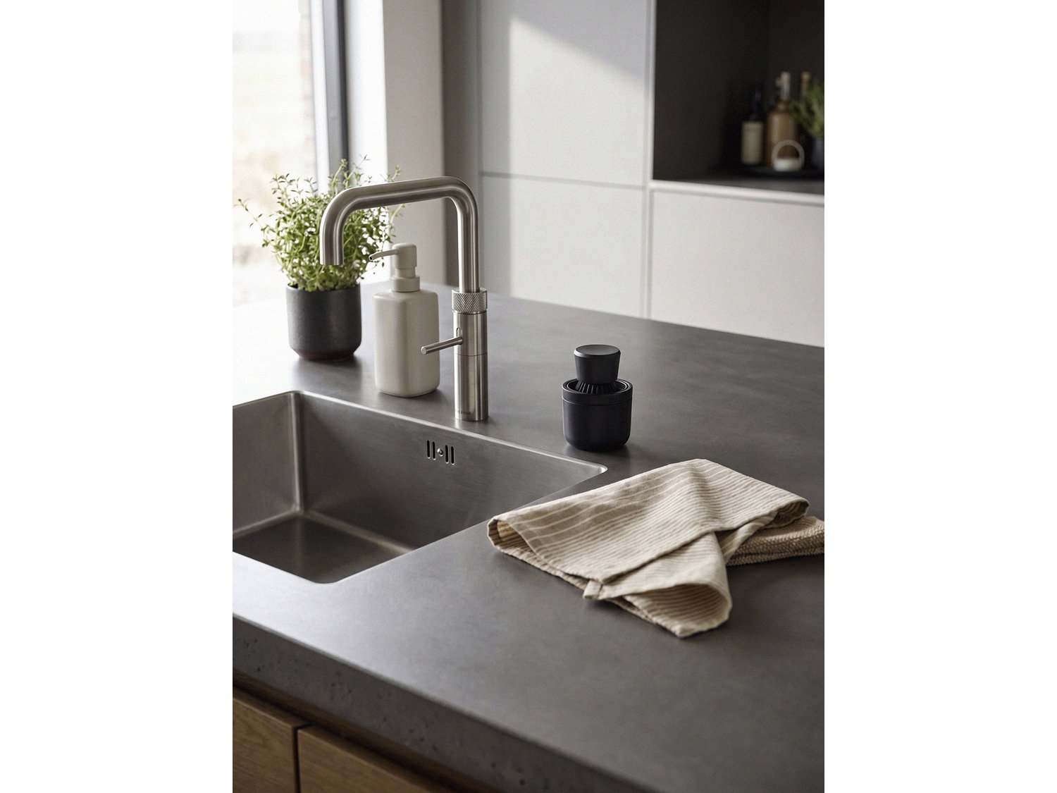 Grydebørste Singles 5,8 x 6,4 Black Polypropylene