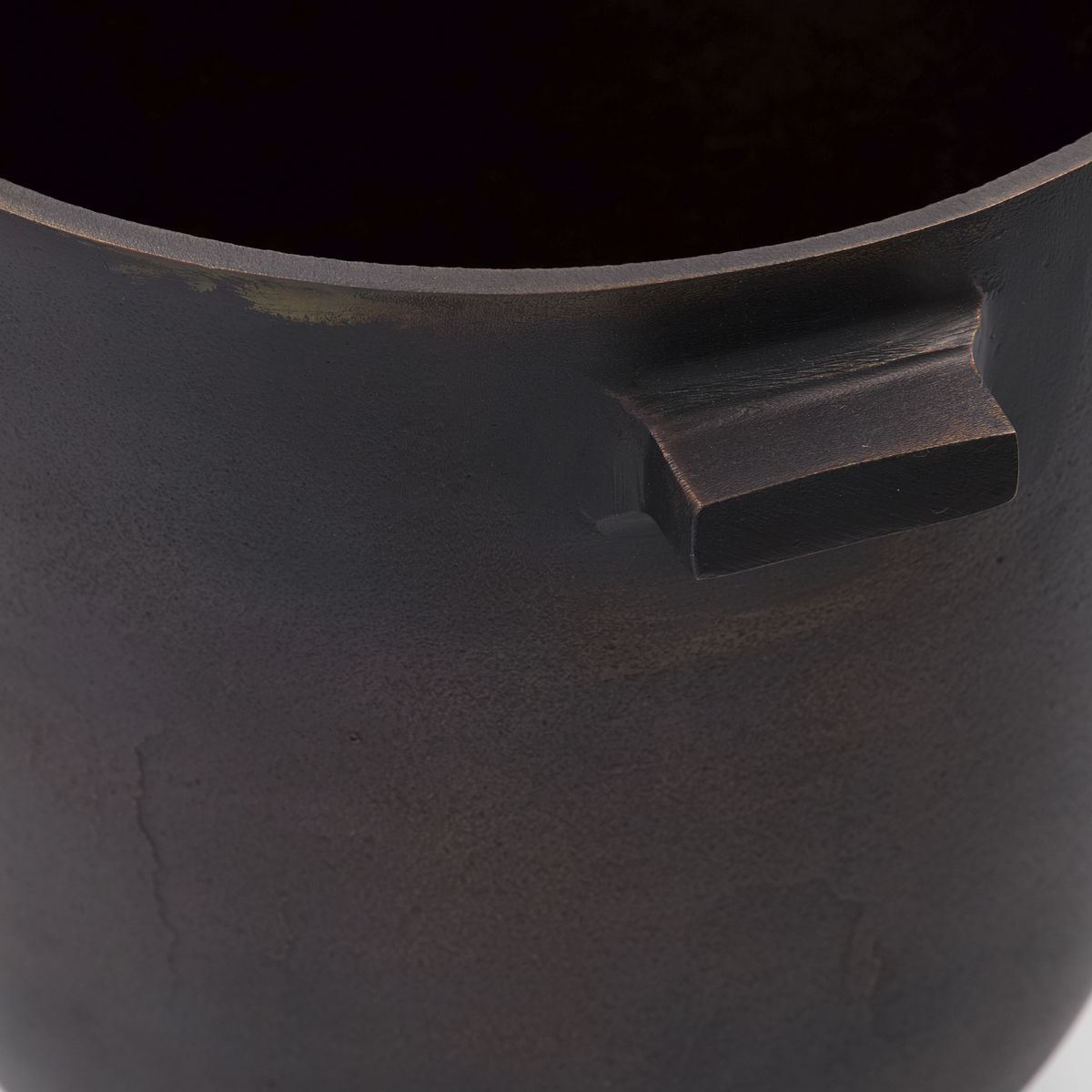 Urtepotte, Foem, H 28 cm, bruneret messing Urtepotte, Foem, H 28 cm, bruneret messing