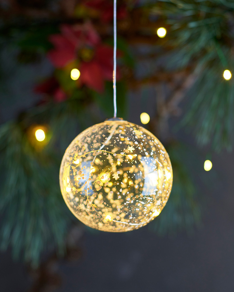 Romantic Kugle, 10 cm, hvid/klar* Romantic Kugle, 10 cm, hvid/klar*