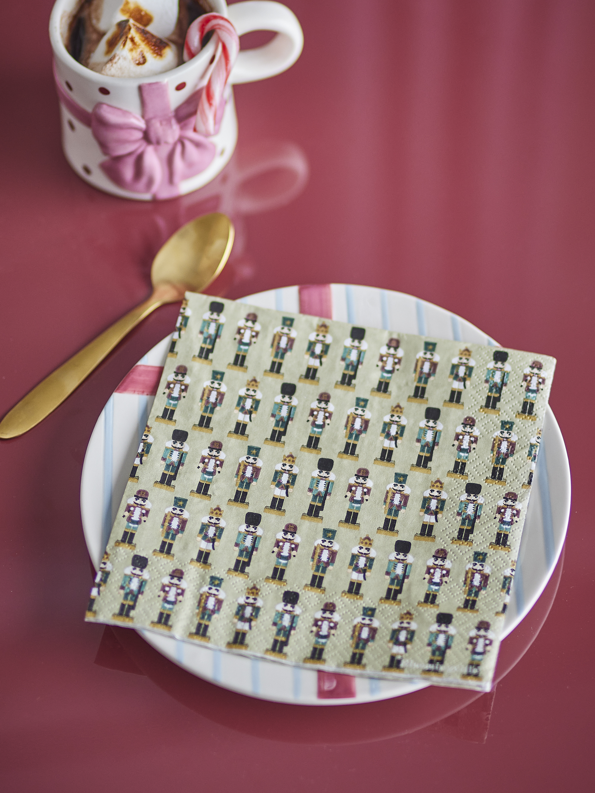 Darren Serviet, Multifarvet, FSC®Mix, Paper, L33xW33 cm, Pack of 20