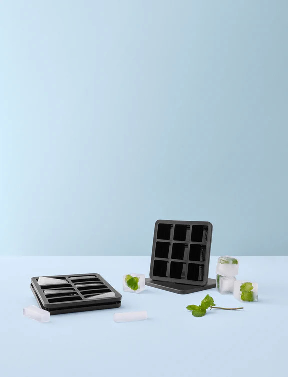 FREEZE-IT isterningbakke med låg H 5 cm black FREEZE-IT isterningbakke med låg H 5 cm black