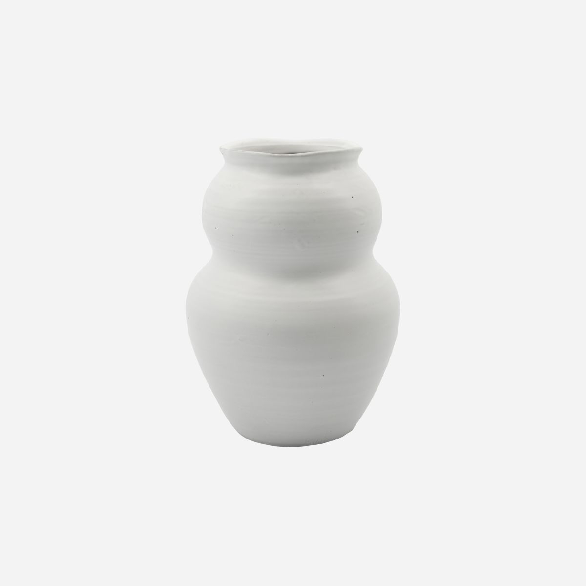 Se House Doctor - Vase - Juno - Keramik - Hvid - 22,5 Cm hos Rikki Tikki Shop