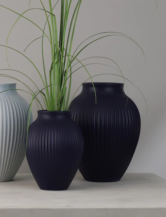Knabstrup vase H 20 cm ripple mat mørkeblå