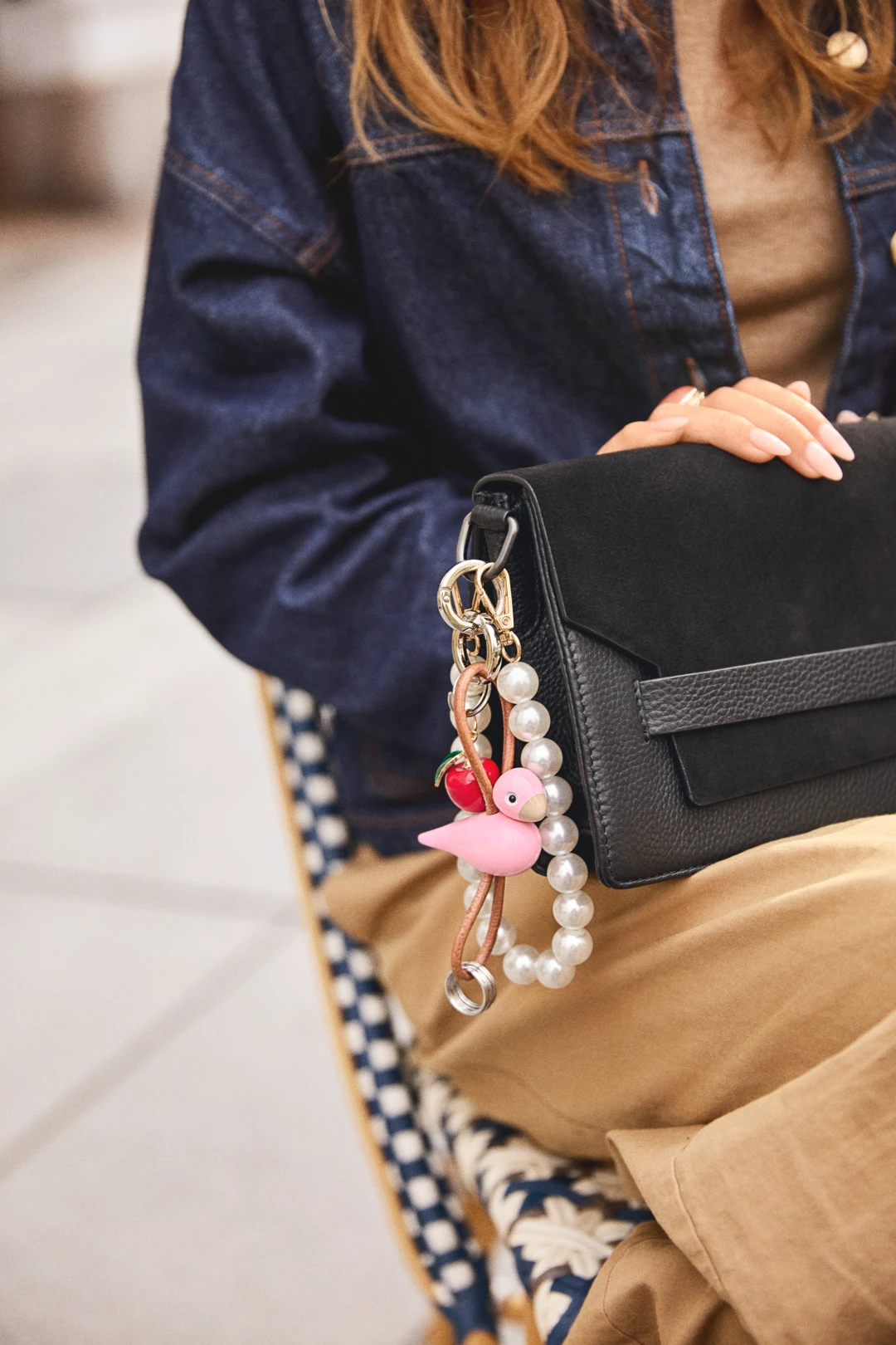 Kay Bojesen Fugl sølvtonet metal nøglering med naturlæder rosa