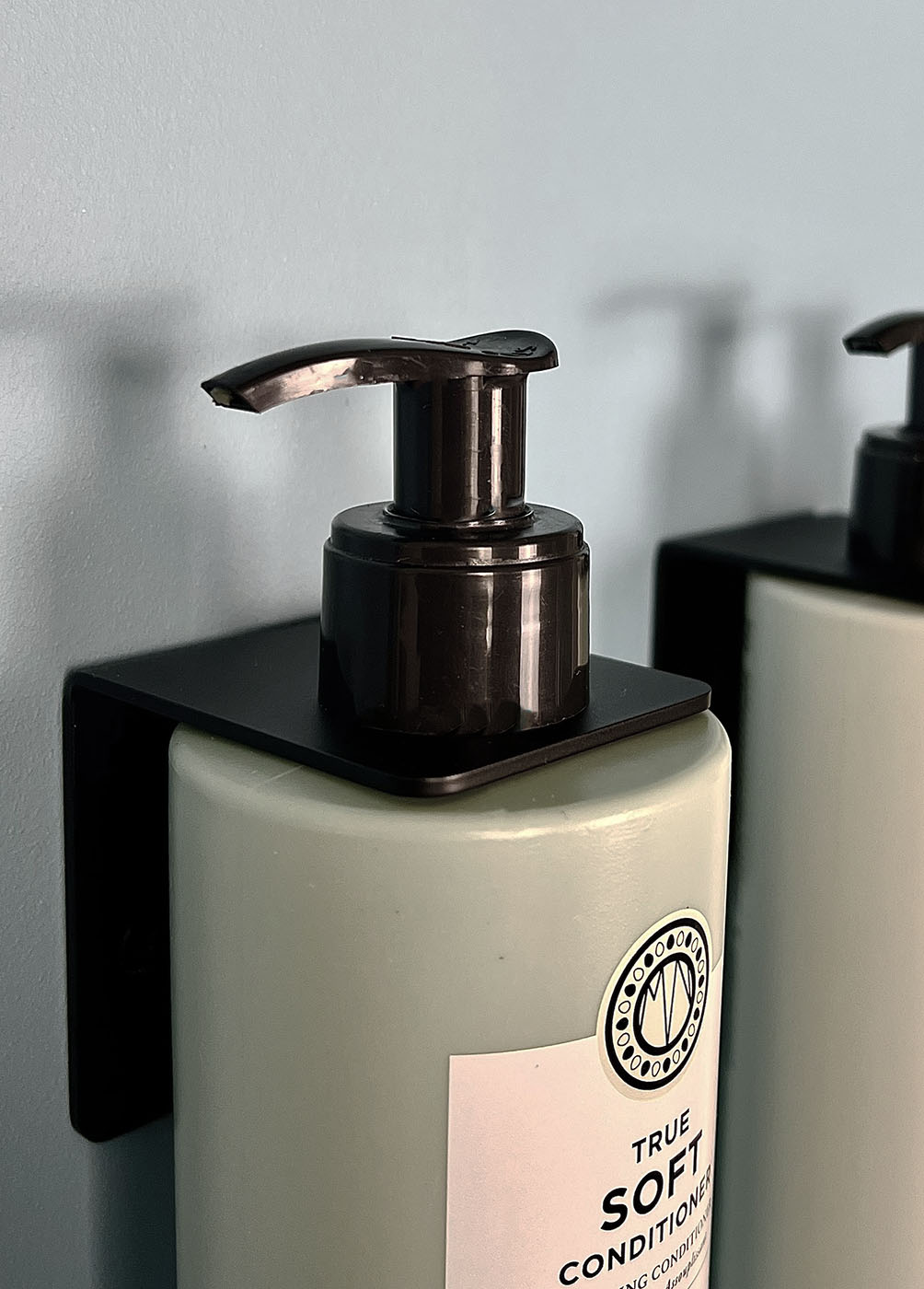 MOUD Home BOTTLE Sæbeholder til flasker - mat sort