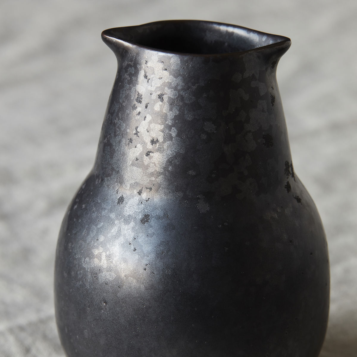 Pion flaske, Sort/Brun Ø 5,5 cm