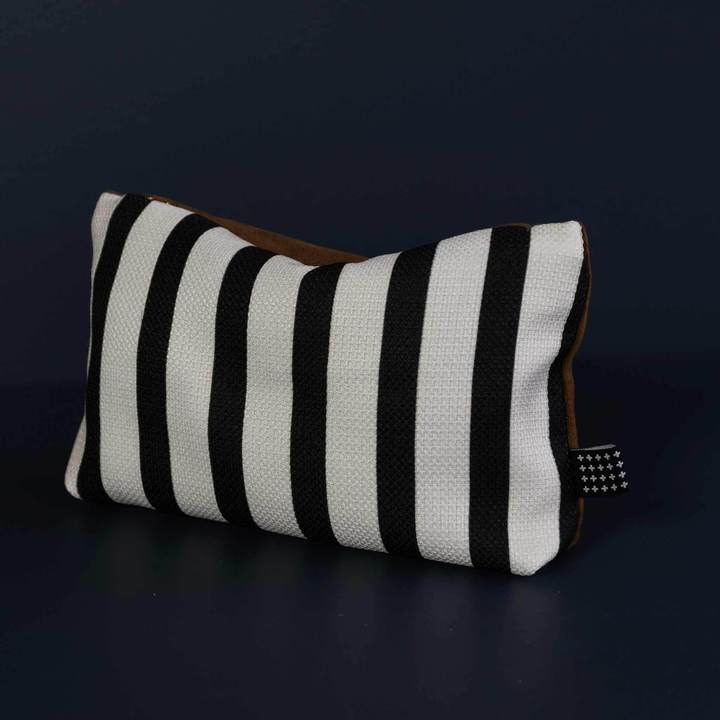 Venus kosmetikpung, 14x23 cm, brun* Venus kosmetikpung, 14x23 cm, brun*