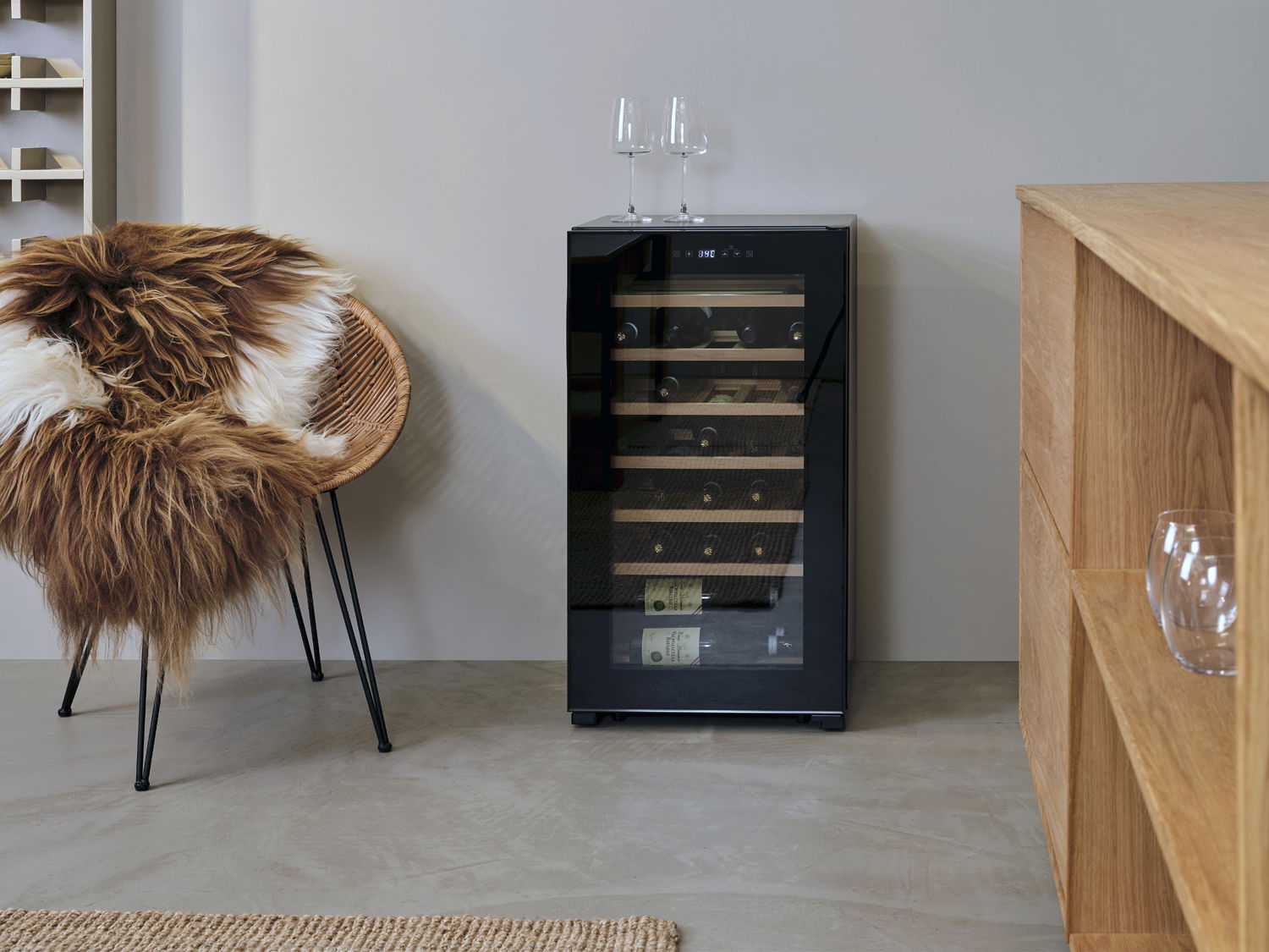 Vinkøleskab 33 flasker Sort