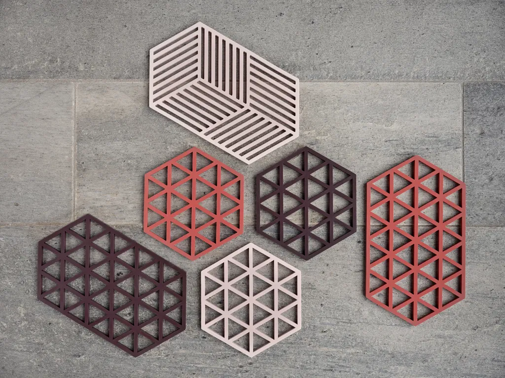 Zone Denmark Bordskåner Triangles Burned Red L24