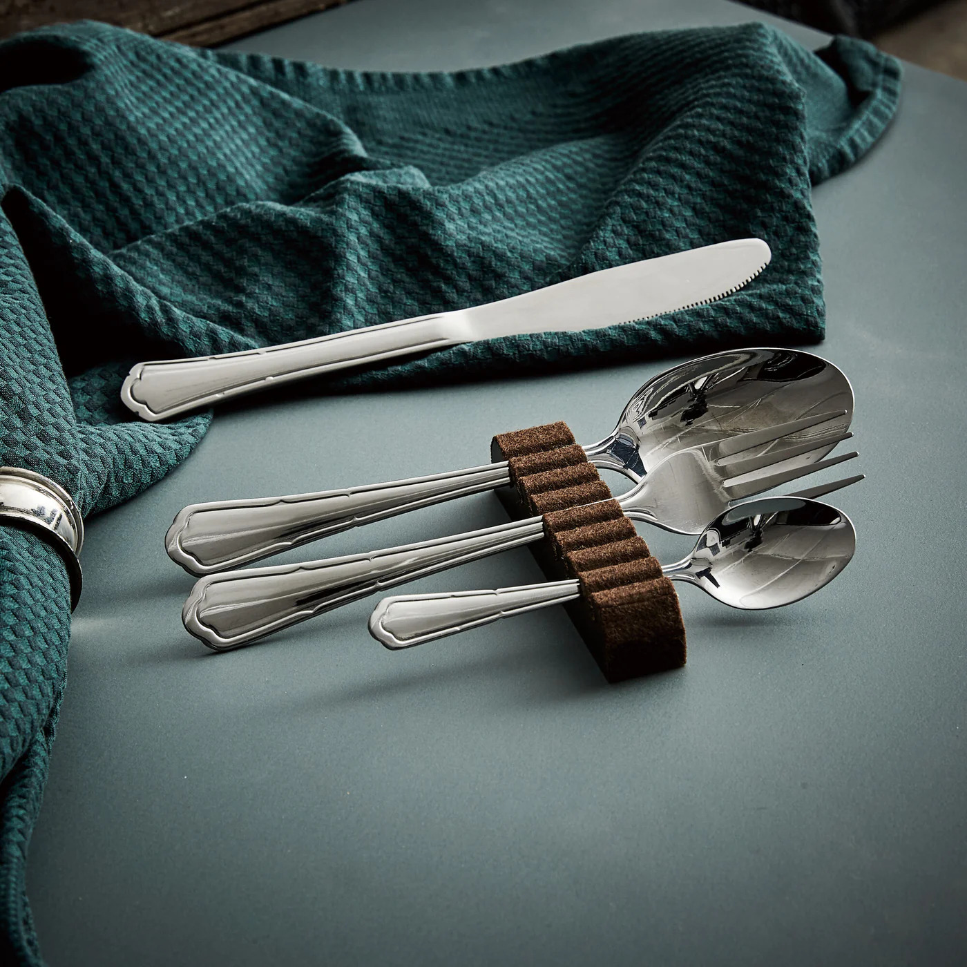 Emely Rose bestikæske 24 dele 6 x kniv-  spiseske - gaffel - kaffeske