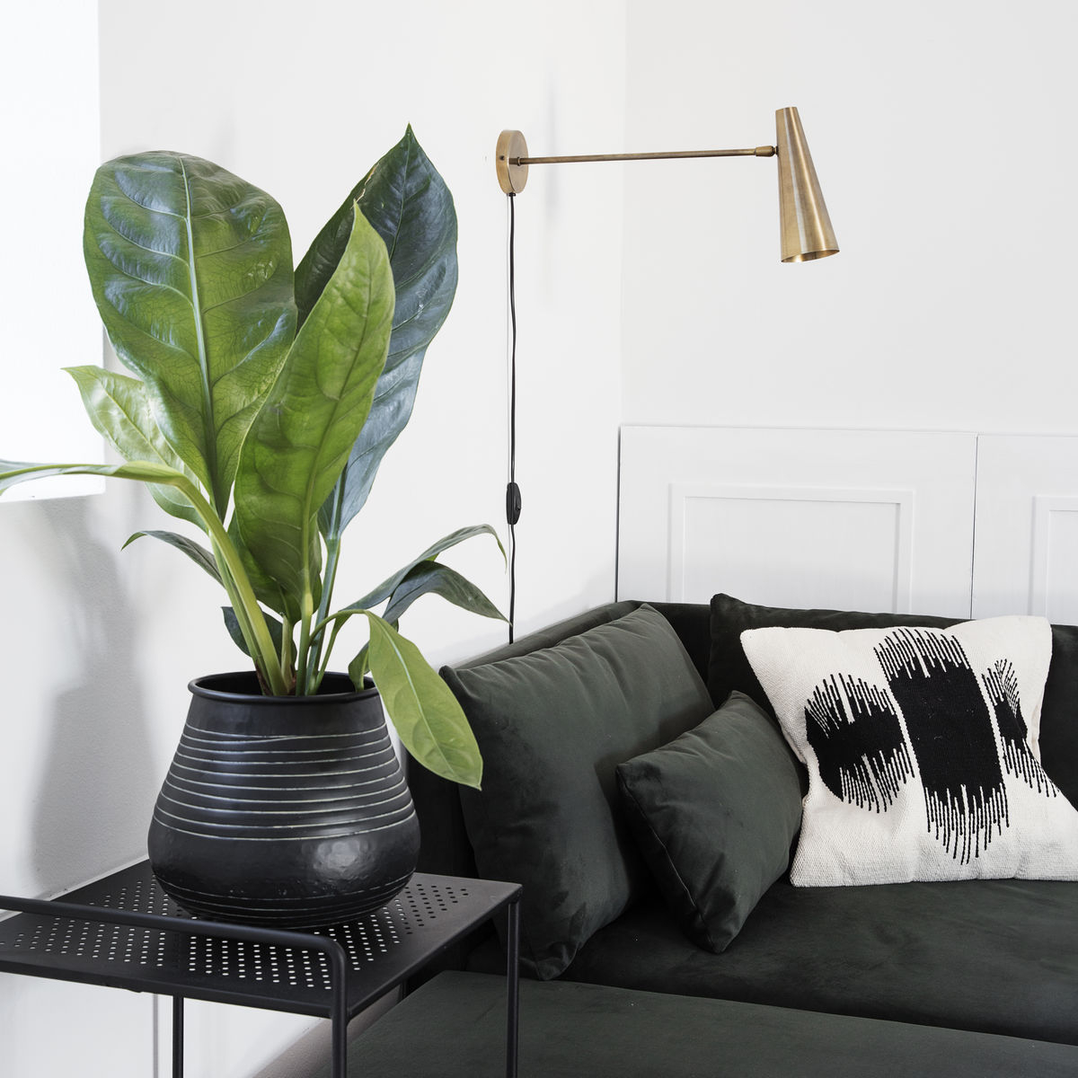 Væglampe, Precise, Messing* Væglampe, Precise, Messing*