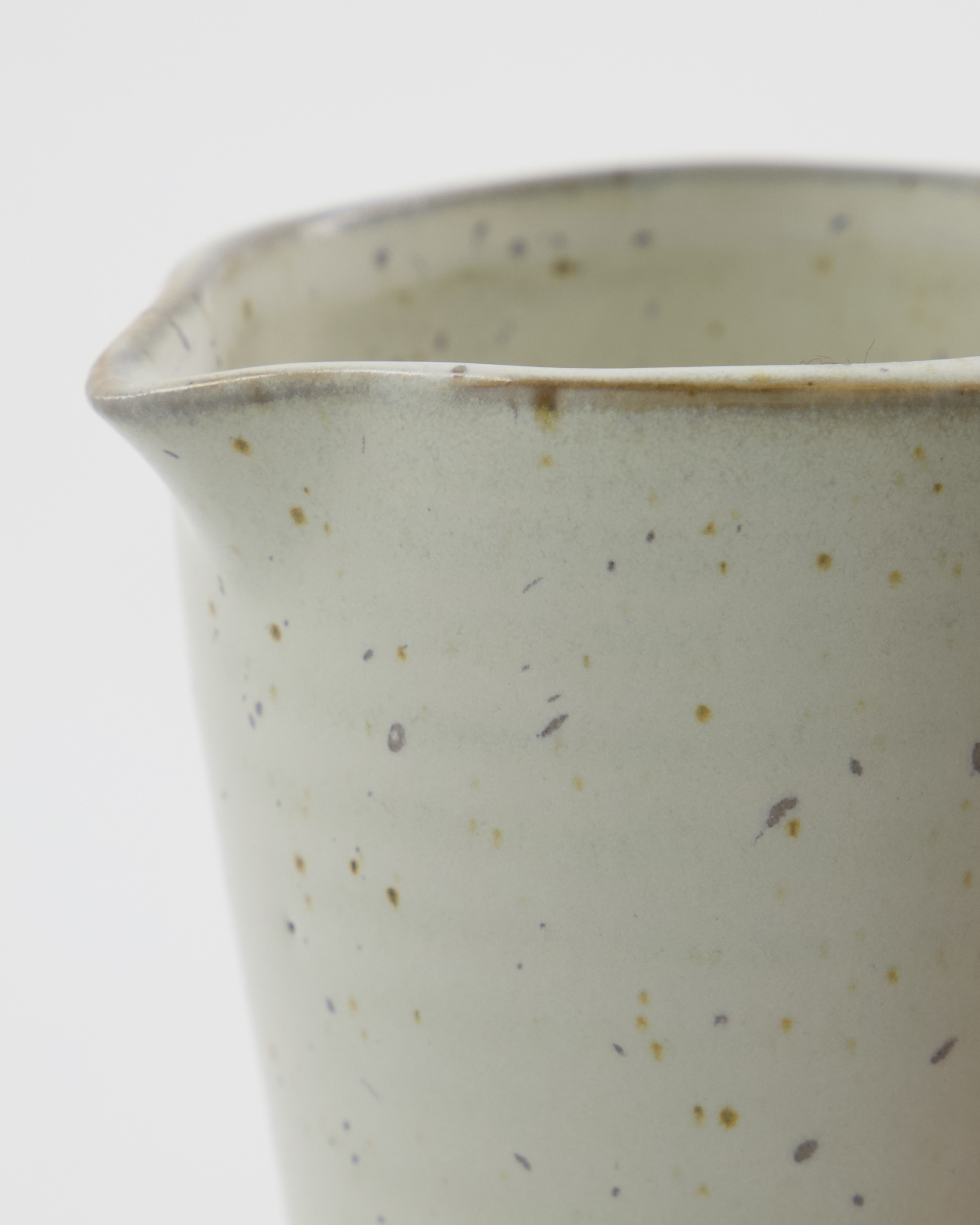 Mælkekande og sukkerskål, Pion, Grå, Hvid