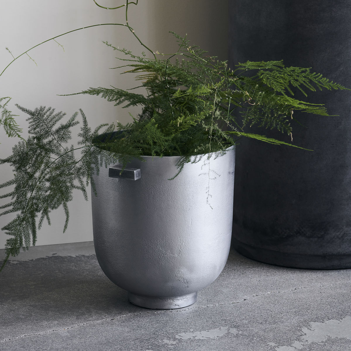 Foem Urtepotte, H 28 cm, rå aluminium*