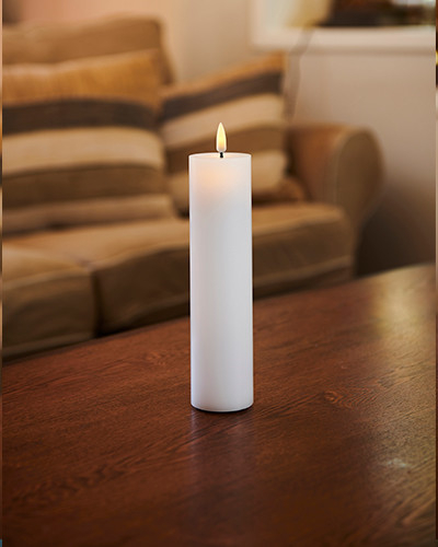 Sirius Sille Genopladelig Bloklys Hvid - Ø 5 cm - H 20 cm