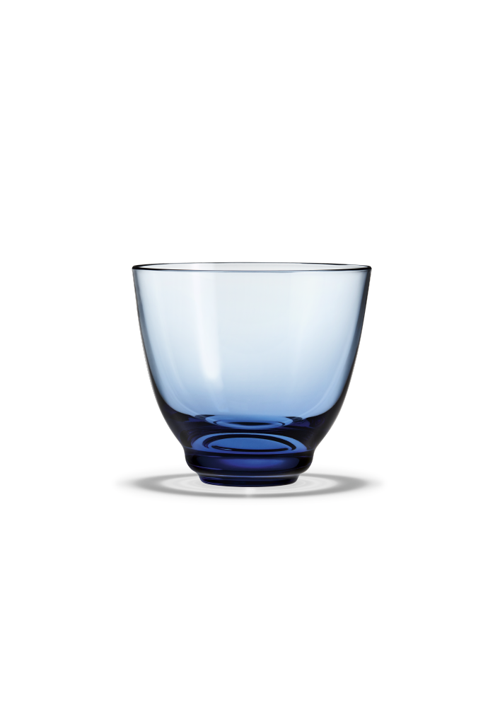 Se Holmegaard - Flow Vandglas, blå, 35 cl* hos Rikki Tikki Shop