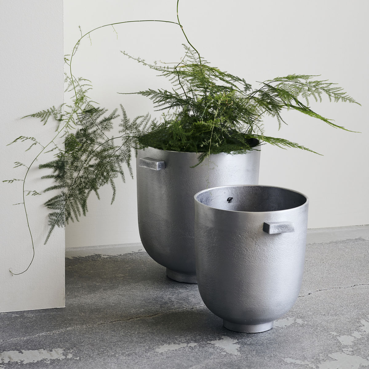 Foem Urtepotte, H 28 cm, rå aluminium*