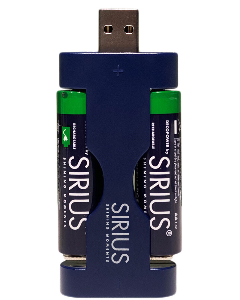 Sirius USB Charger incl. 4xAA DecoPower genopladelige batterier