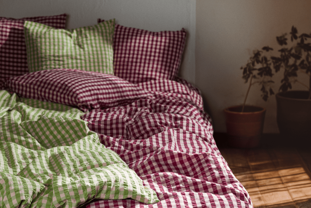 Bæk & Bølge Sengetøj 140x220 cm blomme/rosa