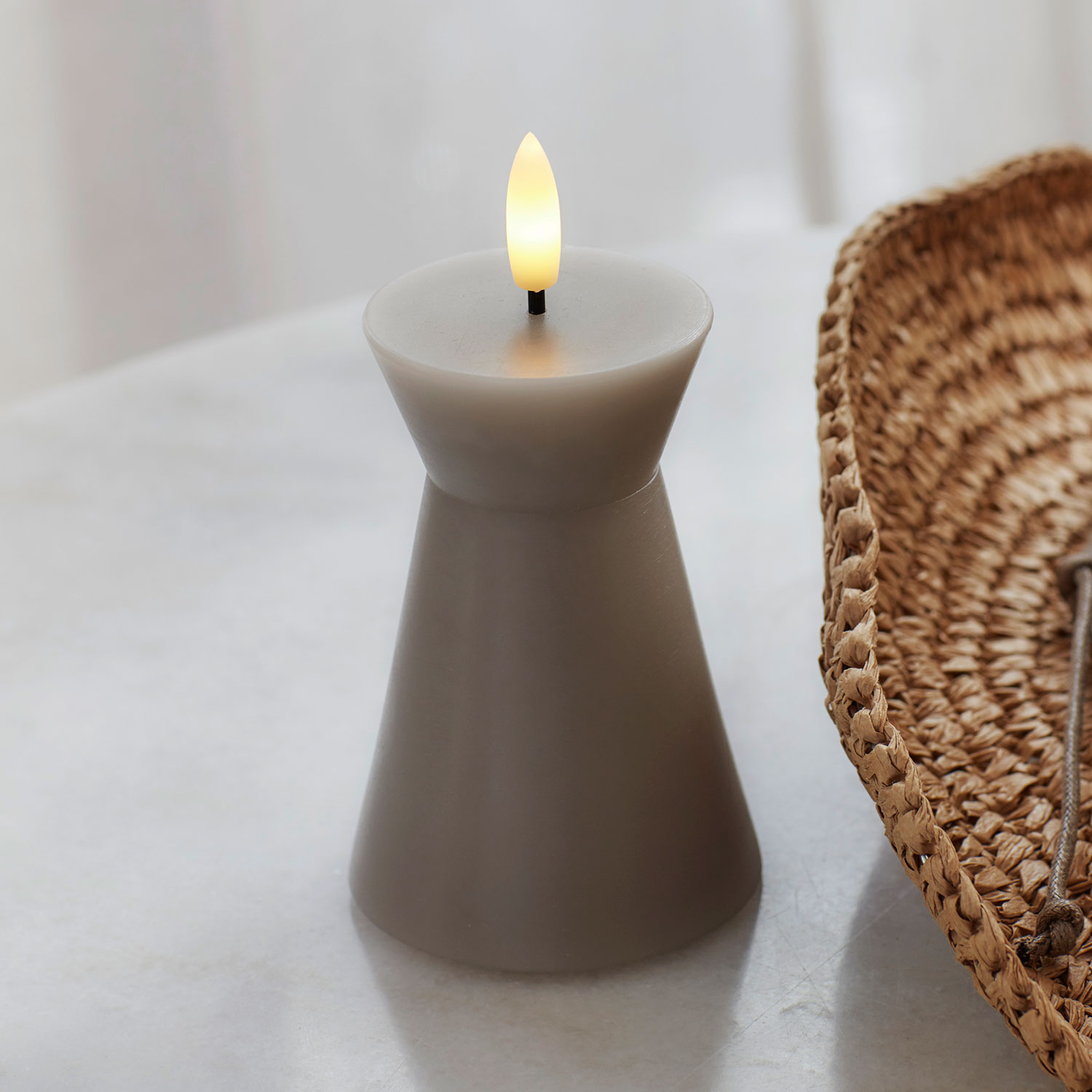 Sirius - Nordisk Skulptur, Sille Kegle Ø6,7x10 cm, Warm Gray