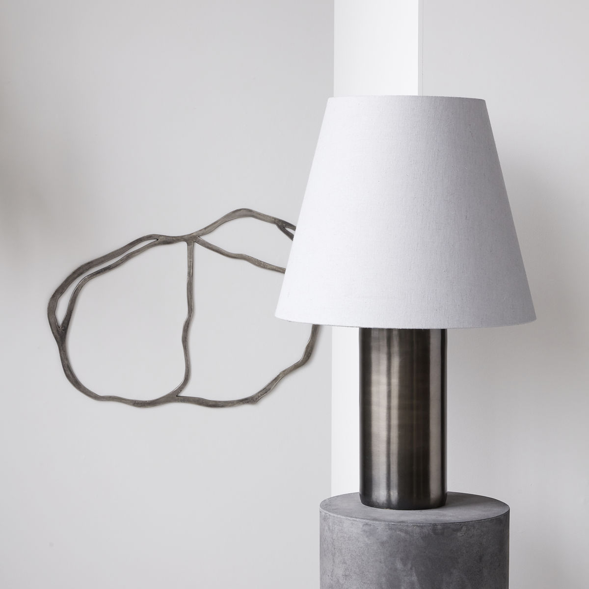 Lampefod Bakora, antik metallisk Lampefod Bakora, antik metallisk