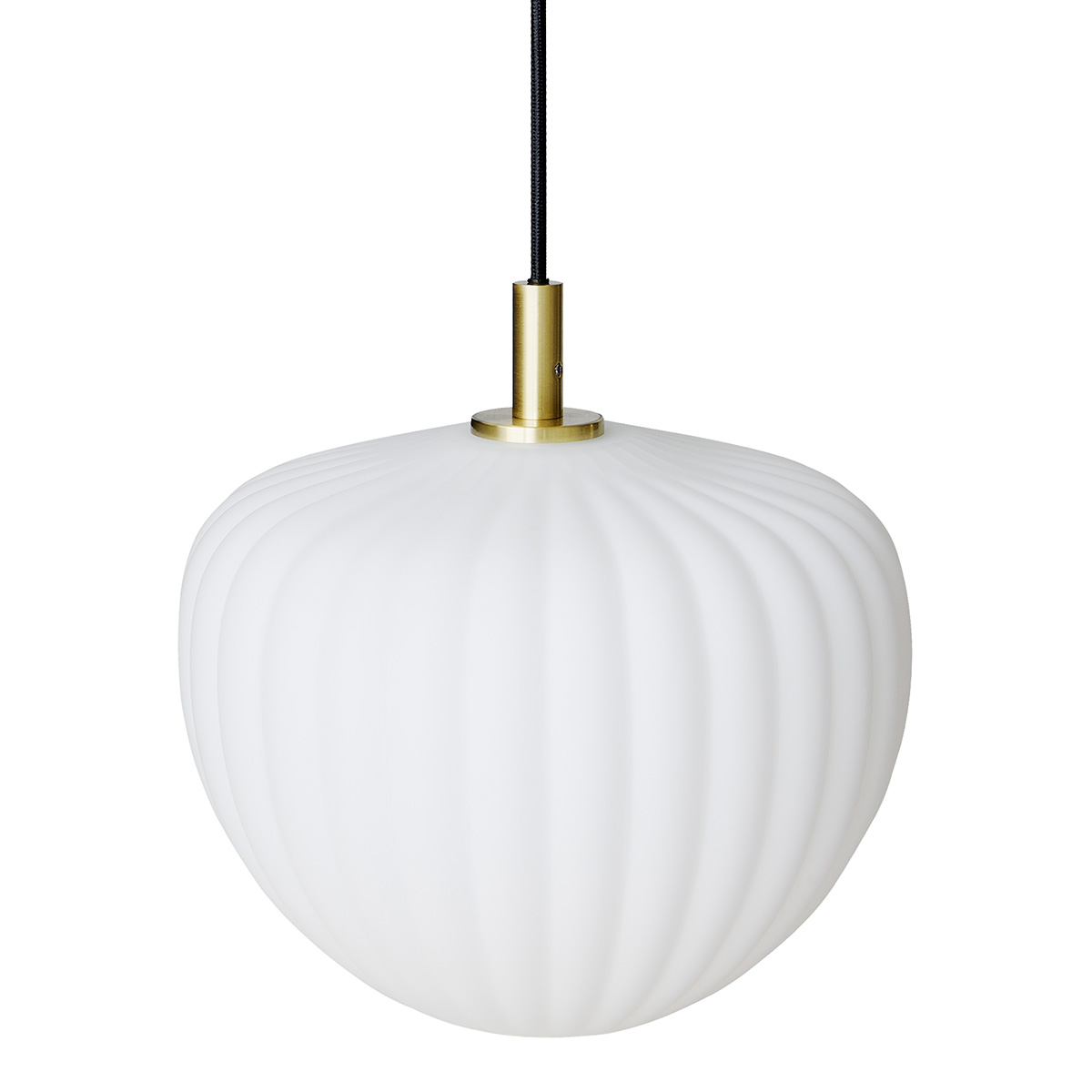 MOUD Home -  MOMA pendel  opal glas og børstet messing