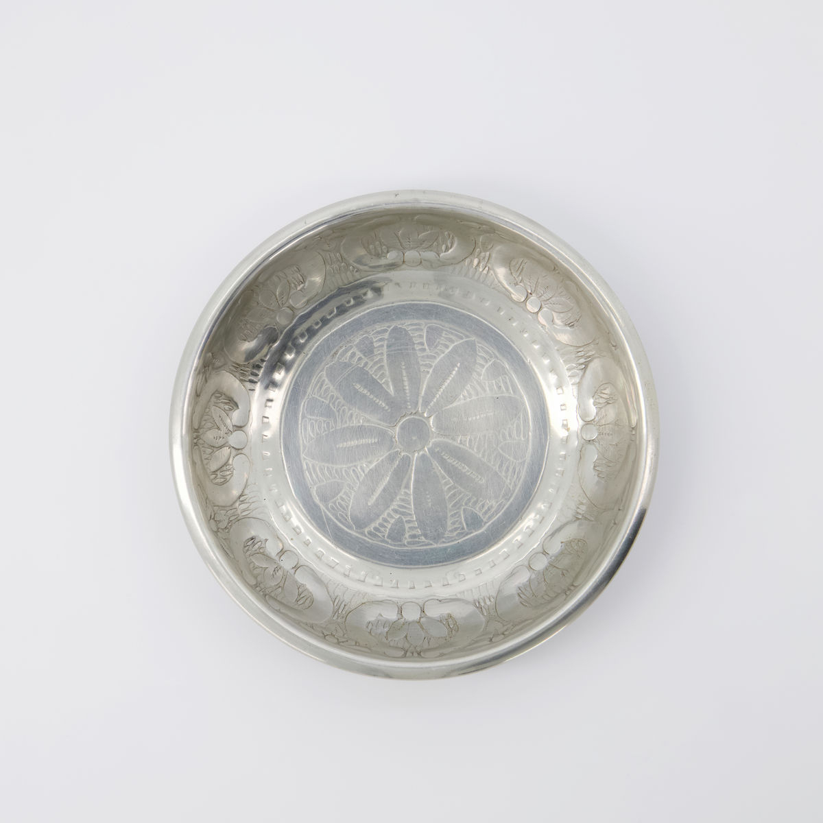 Bakke, Tura, Antik sølv Ø15 cm*