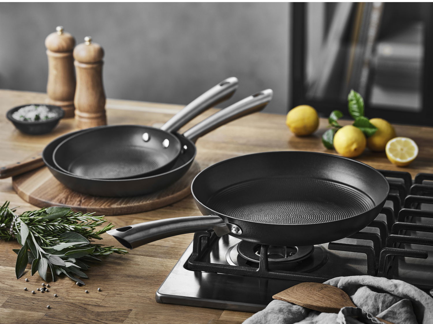 Pillivuyt Gourmet Garonne Stegepande 24 cm, Sort