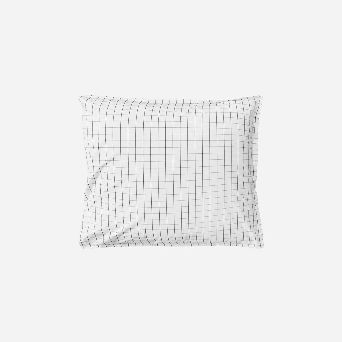 Pudebetræk byNORD Erika 50x60 cm økologisk bomuld percale grafiske tern Snow w. Coal
