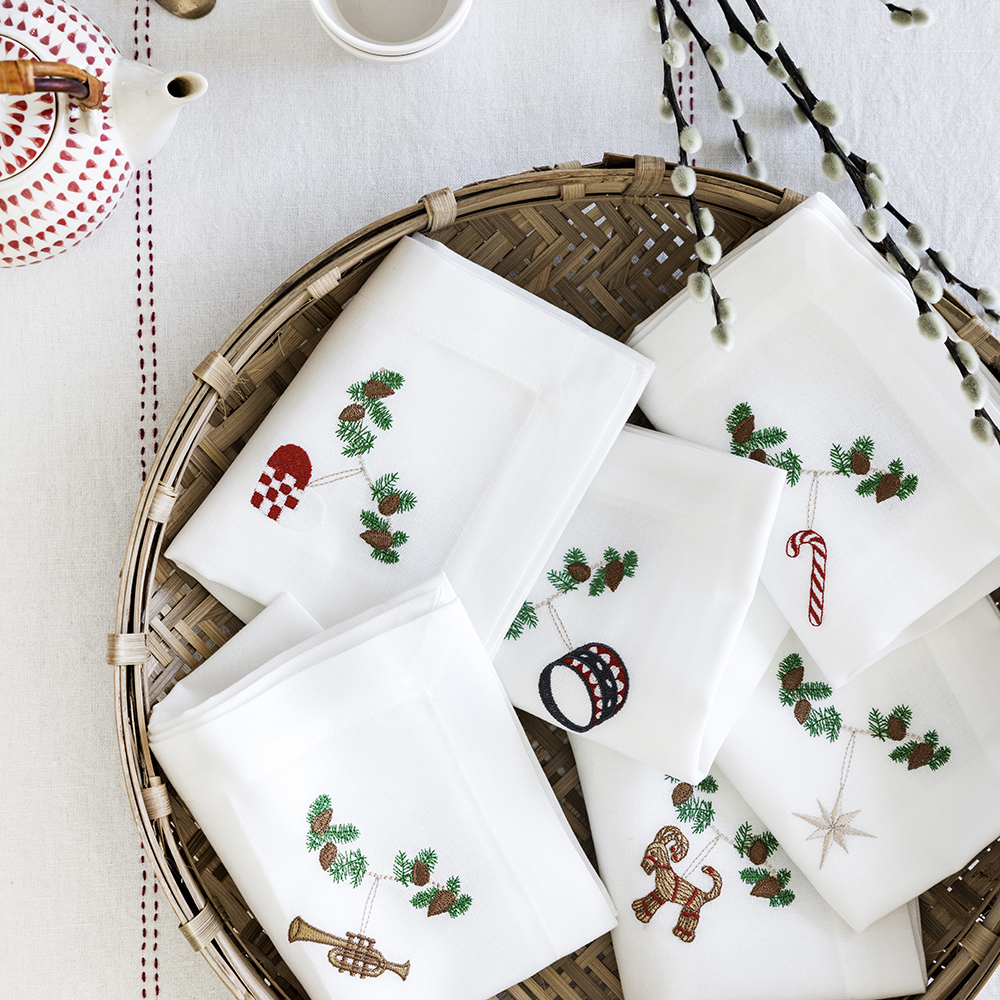 Langkilde & Søn 6 stk. juleservietter 50x50cm Langkilde & Søn 6 stk. juleservietter 50x50cm