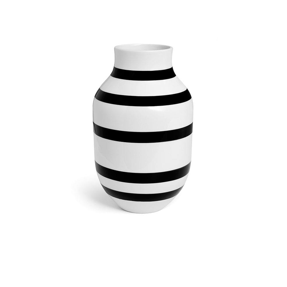Se Kähler - Omaggio vase 30 cm, sort hos Rikki Tikki Shop