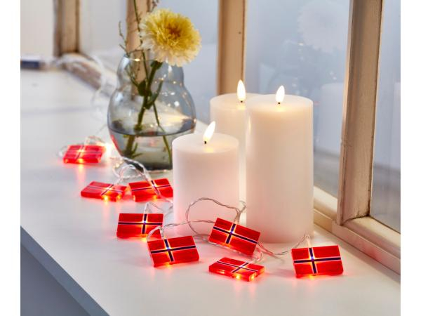 LED lyskæde m. 10 norske flag 50 cm Rød/Blå LED lyskæde m. 10 norske flag 50 cm Rød/Blå