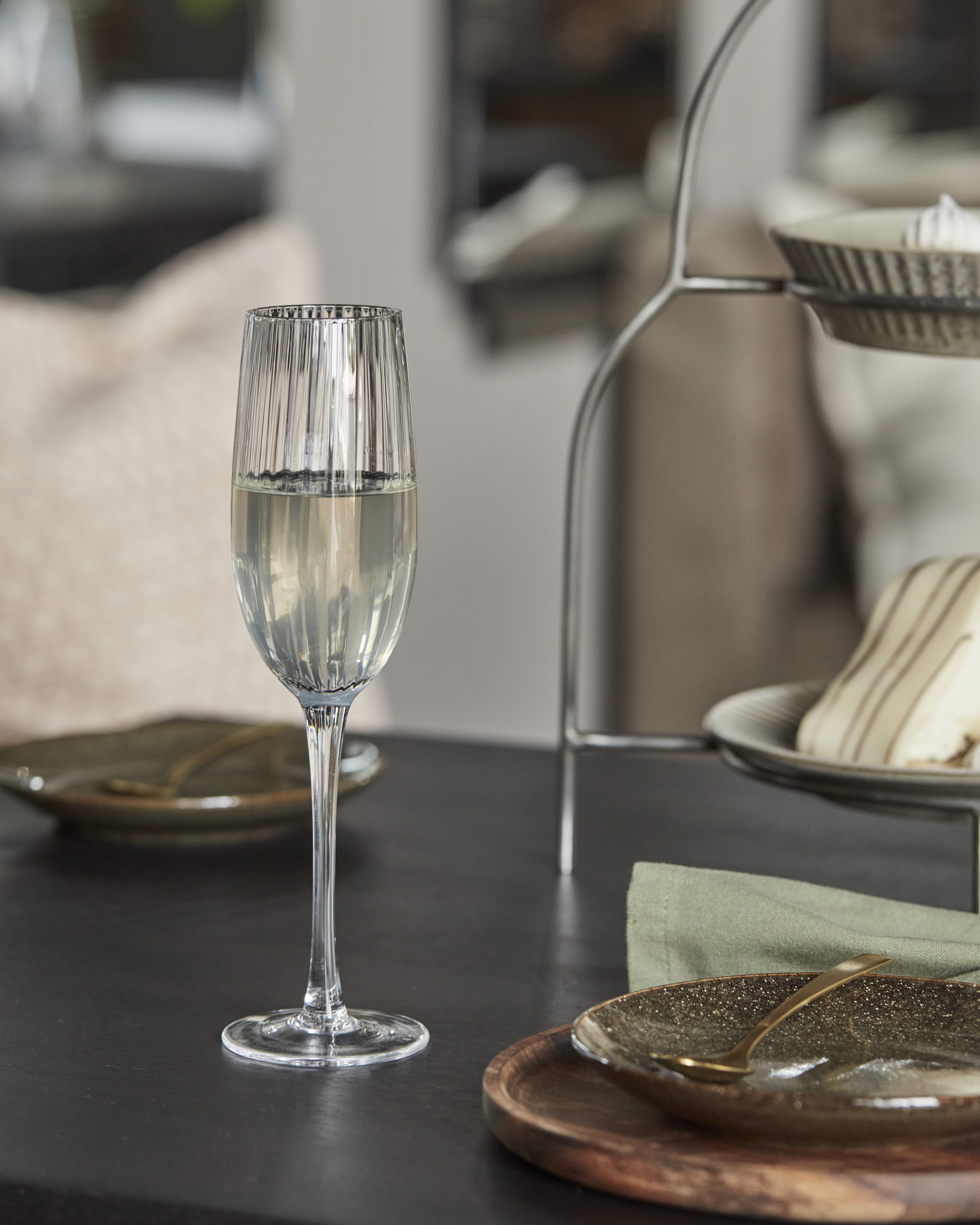 Champagneglas, Rill, Klar