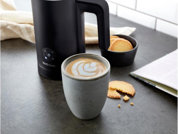 Nordic Sense Mælkeskummer Mat sort Nordic Sense Mælkeskummer Mat sort