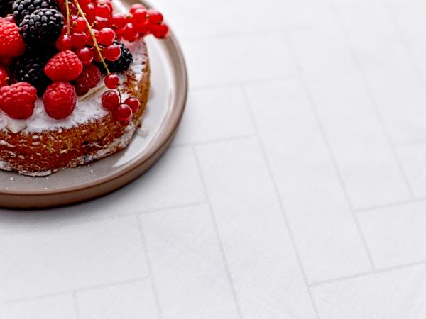 Södahl Tiles Damask Dug 140 x 270 cm White