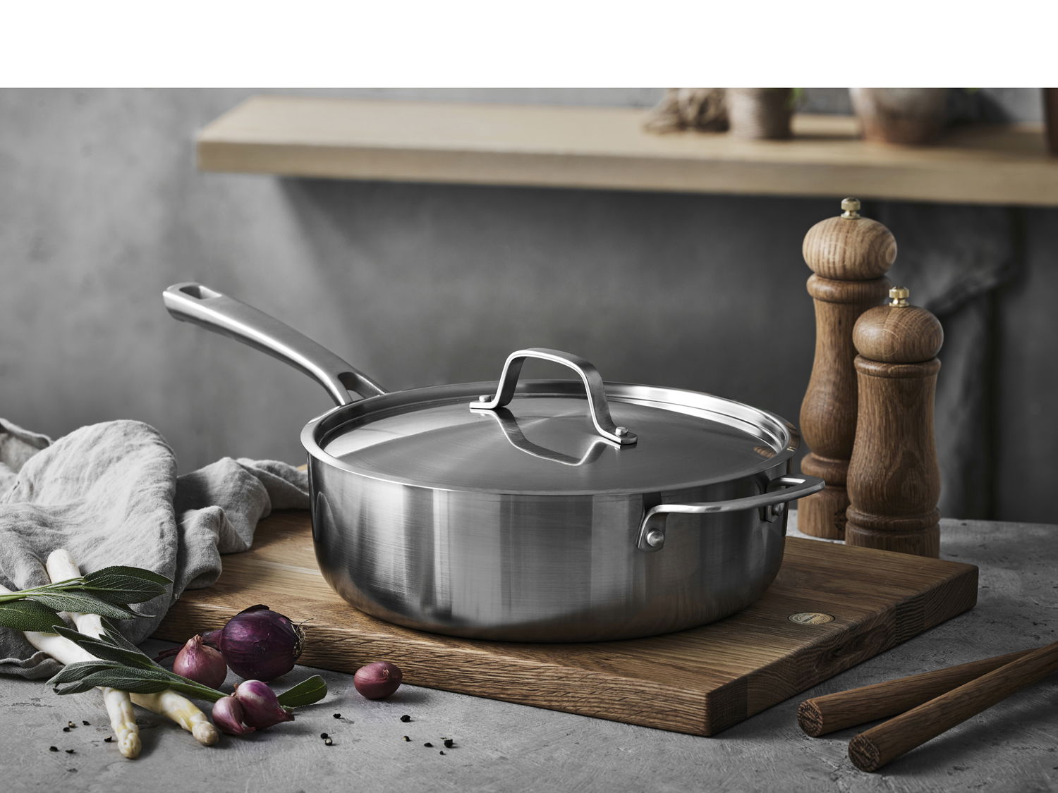 Pillivuyt Gourmet Divette Sauterpande keramisk non-stick 26 cm, Silver metalic